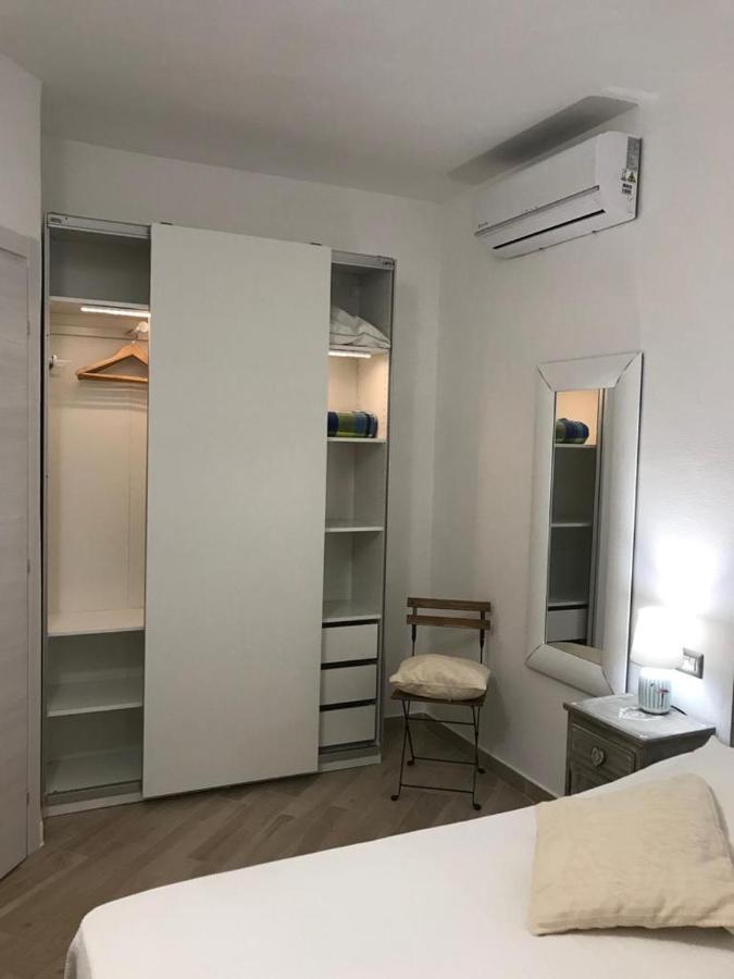 Holiday House Palau Ngoại thất bức ảnh