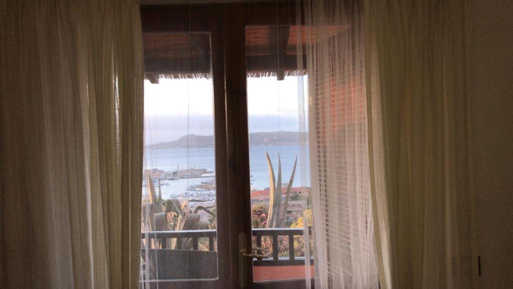 Holiday House Palau Ngoại thất bức ảnh