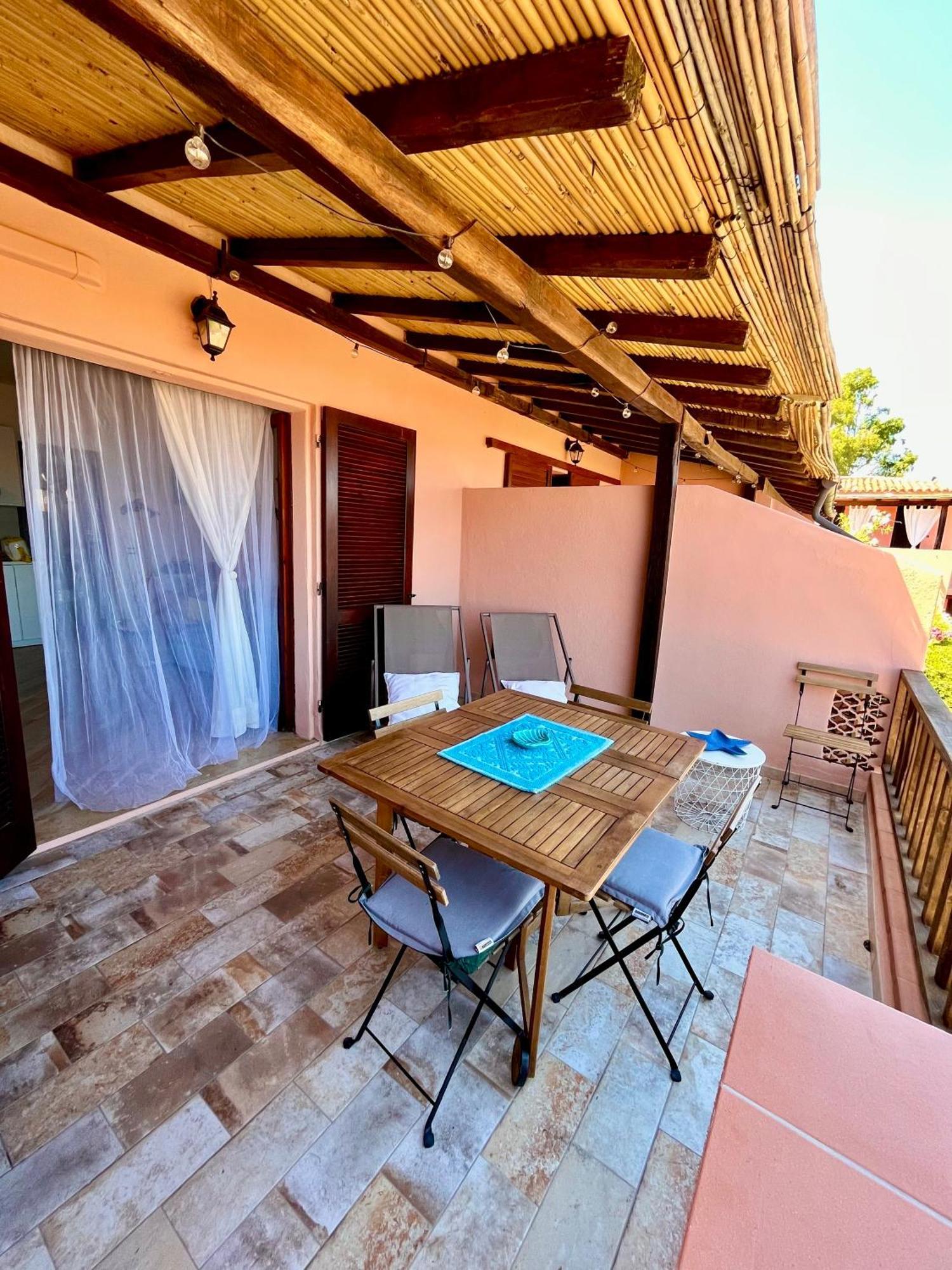 Holiday House Palau Ngoại thất bức ảnh